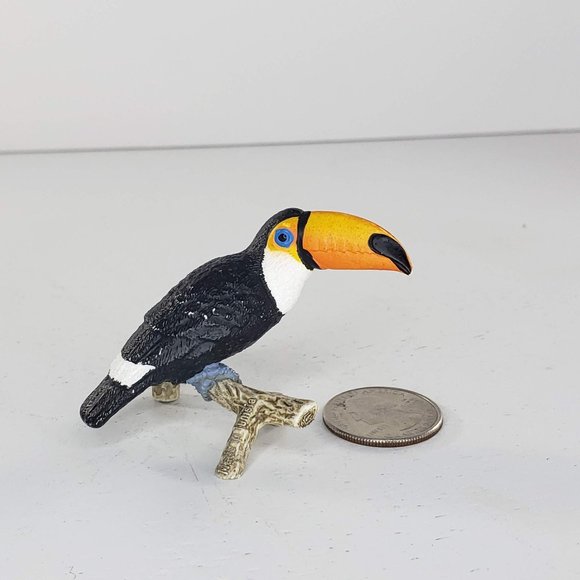 Schleich Toucan On Branch Bird Wildlife Animal Figure Retired #14777 - Picture 6 of 6